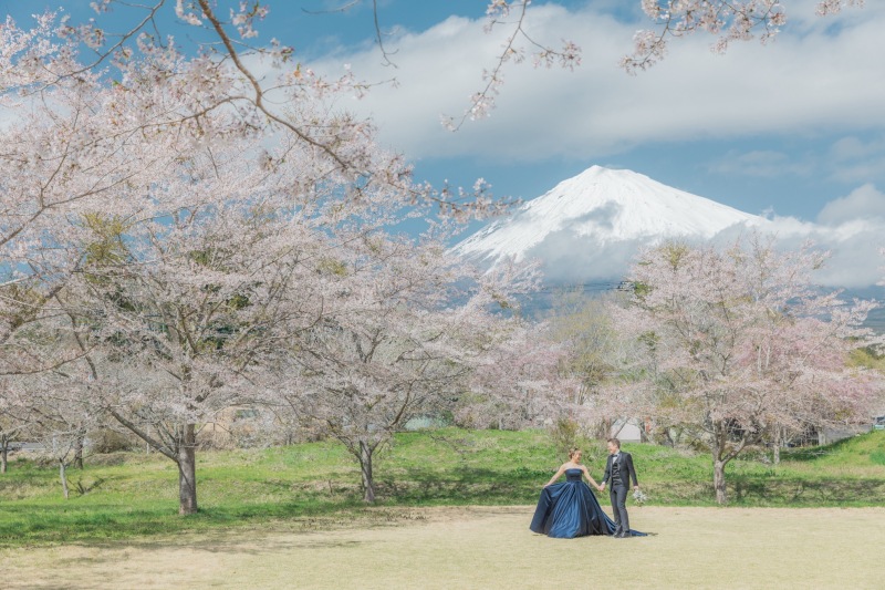 洋装に着替えて