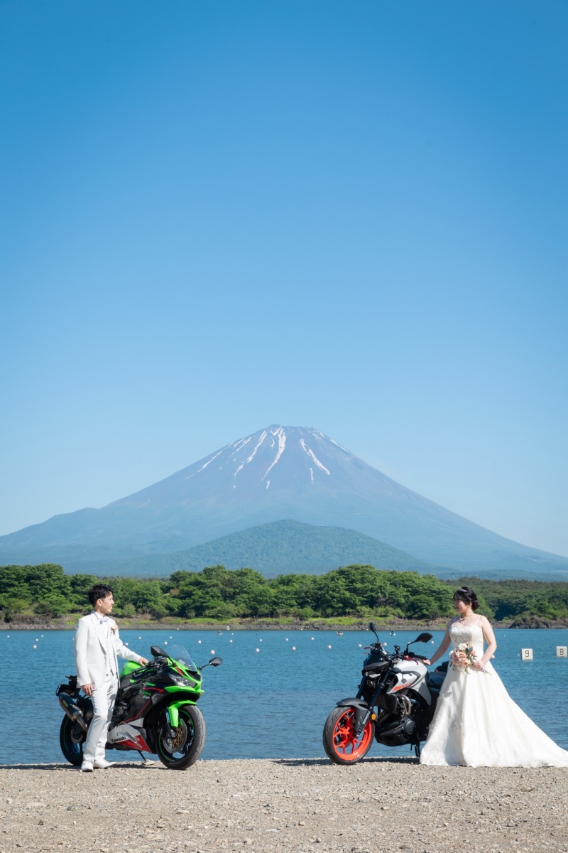 富士山とバイクを一緒に
