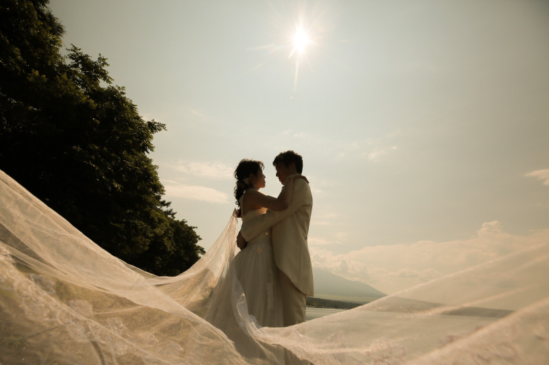 湖畔＋太陽＋シルエット