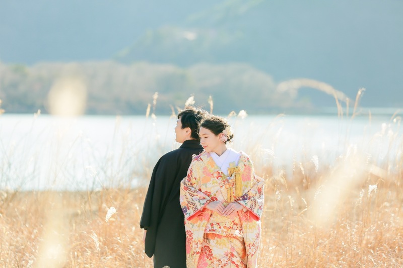 ススキの草原での撮影