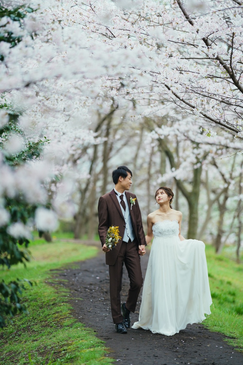 ウェディングドレスにチェンジ