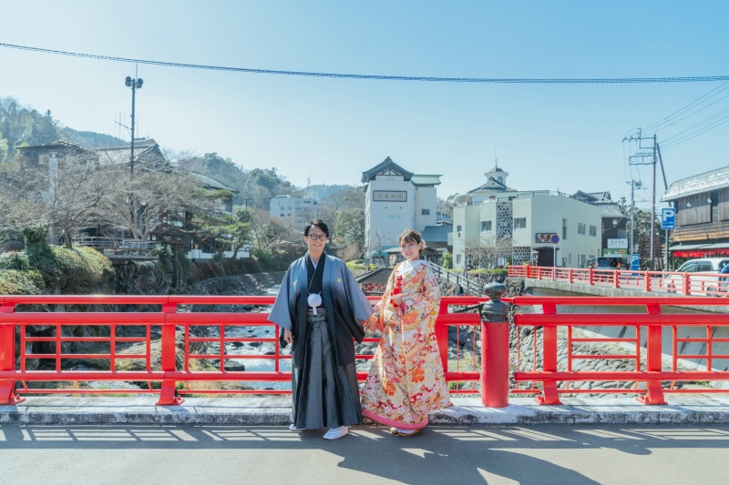 お寺での撮影◎【和装:修善寺ロケーション+選べる1箇所】全データ美肌レタッチ付き+アルバム+台紙