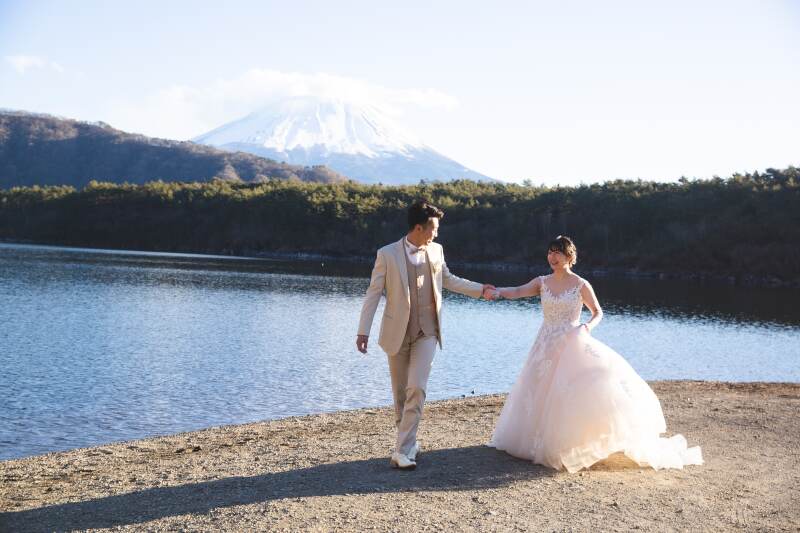 富士山の撮影を楽しめるスペシャルプラン【和装+洋装:富士山満喫スペシャルロケーション】全データ美肌レタッチ付き+ 台紙1冊
