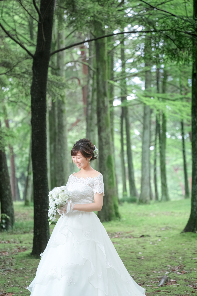 木漏れ日の中で