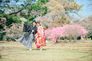 お二人らしい雰囲気にあった自然な表情を撮影します