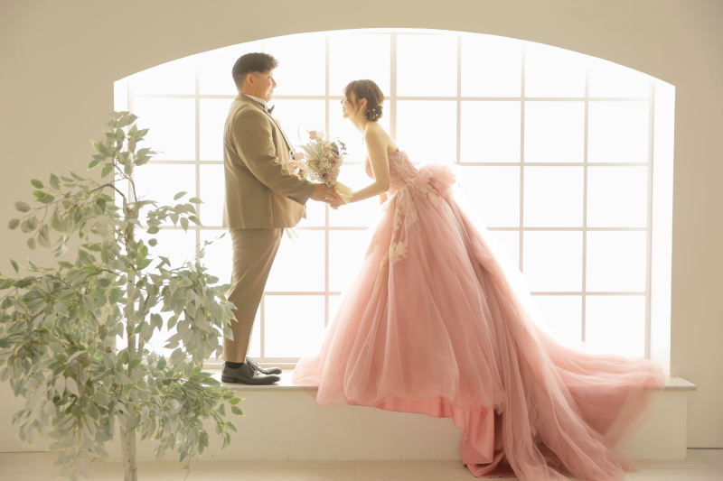 ドレス1着・和装1着+リニューアルSTUDIO撮影【全データプラン】※期間限定チャペル撮影無料!