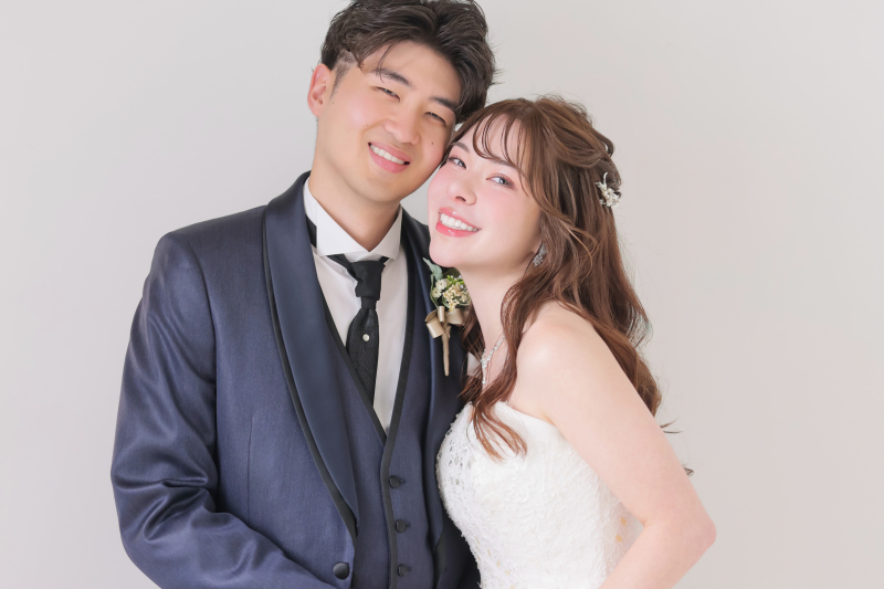 ドレス1着+リニューアルSTUDIO撮影&チャペル・ガーデン撮影【台紙プラン】