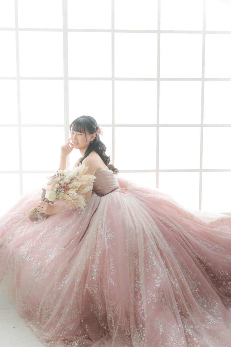 ドレス2着+リニューアルSTUDIO撮影【プレミアムアルバムプラン】