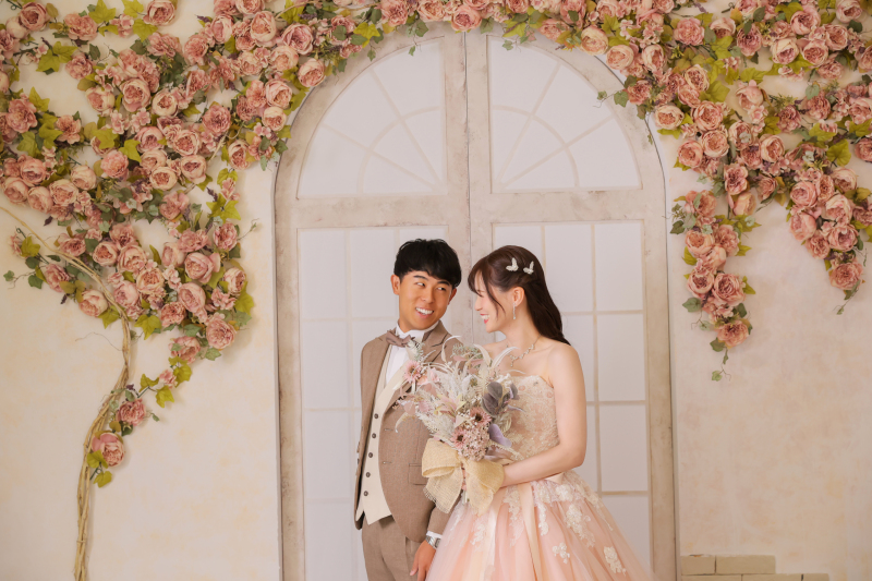 ドレス1着+リニューアルSTUDIO撮影&チャペル・ガーデン撮影【台紙プラン】