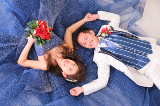 カラードレス　スタジオ撮影