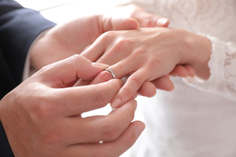 お二人の想いをカタチに。指輪の交換