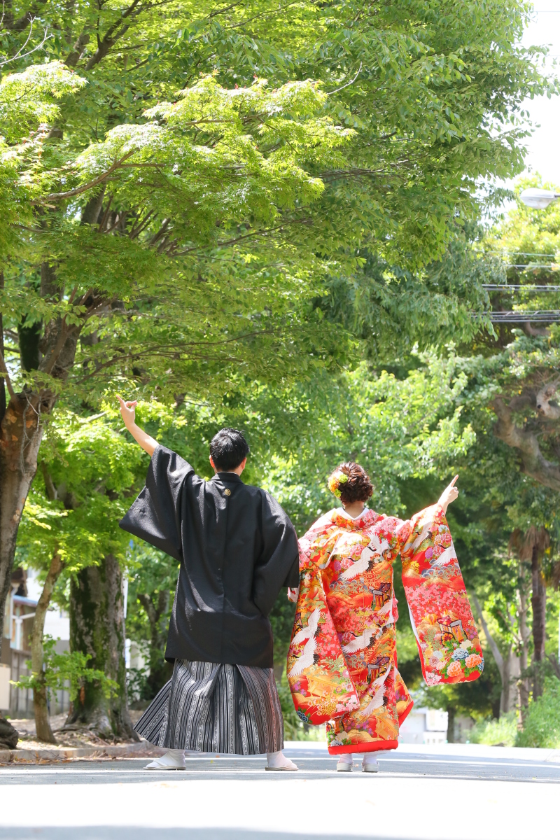 背中で語りましょう