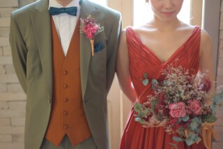 Green × terra-cotta