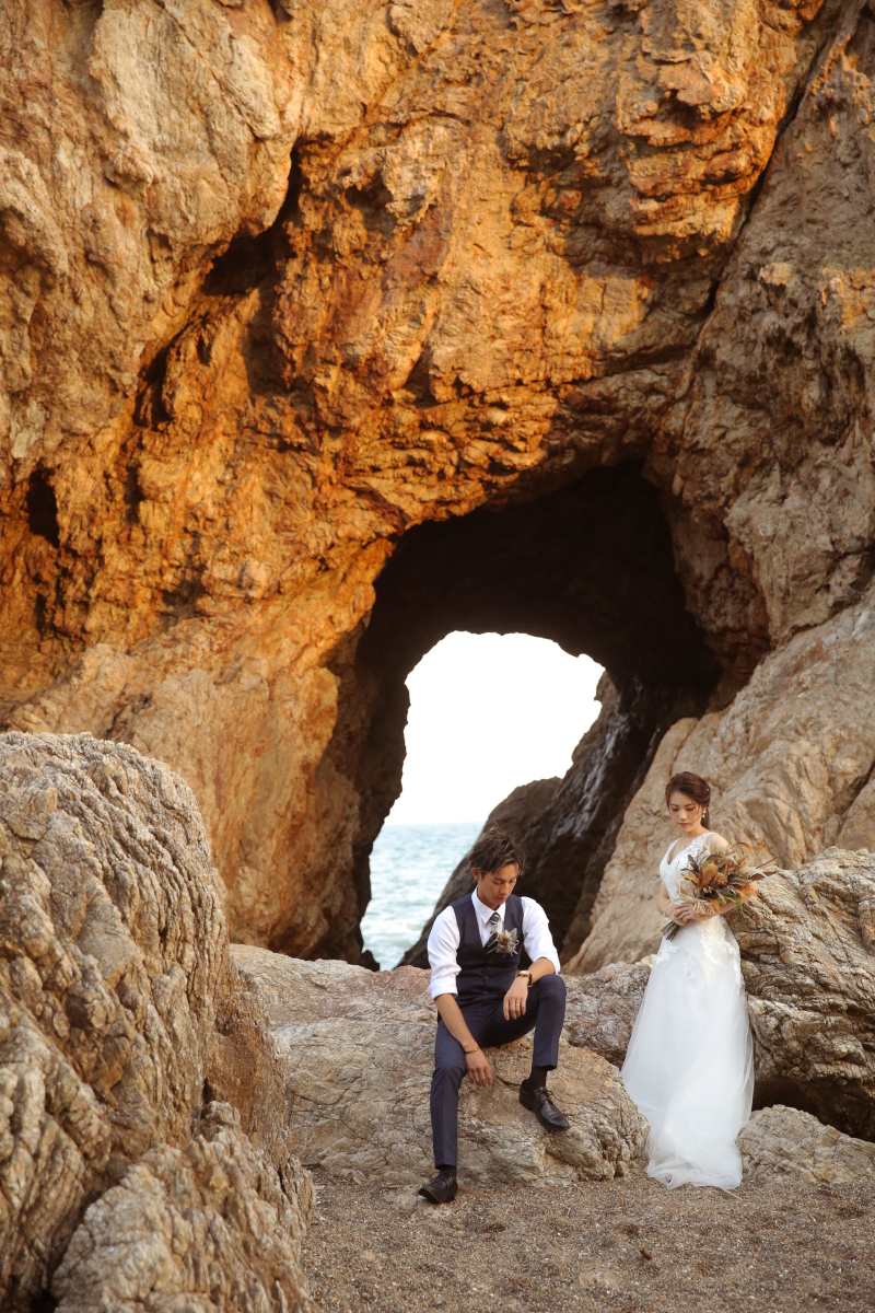 伊良湖岬の日出の石門にて