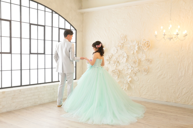 後ろ姿もエレガントに♪