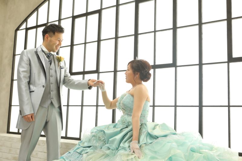 スタジオ×カラードレス