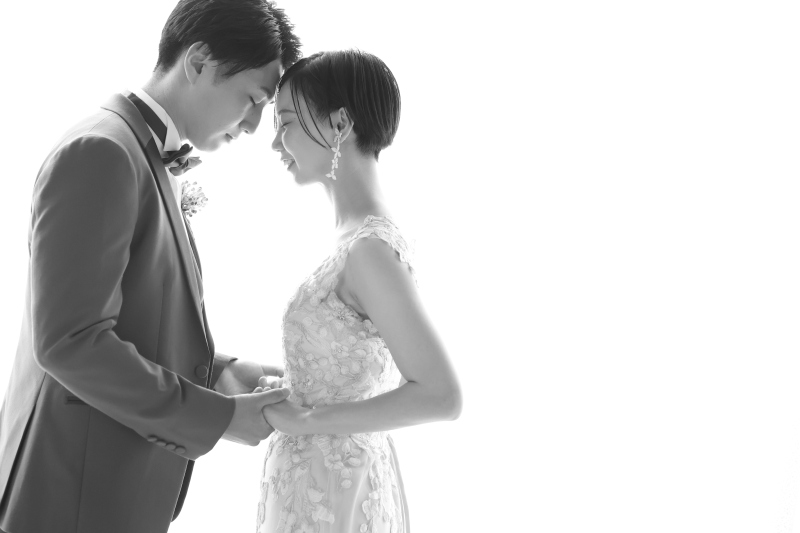 向い合せ&times;モノクロ