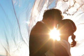 夕陽に包まれる海ロケーション