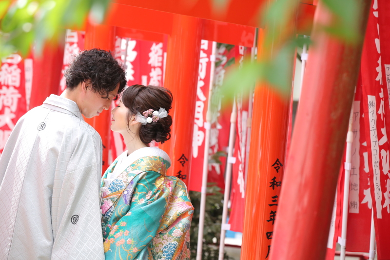 おでこを合わせて