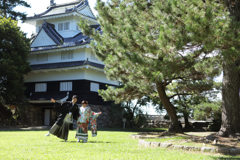 広大に敷地を使って