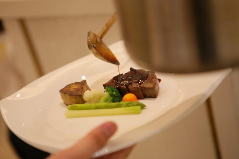 ホワイトベル豊橋_会食ができる