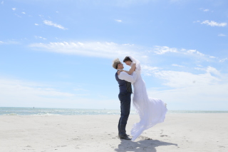 ホワイトベル豊橋