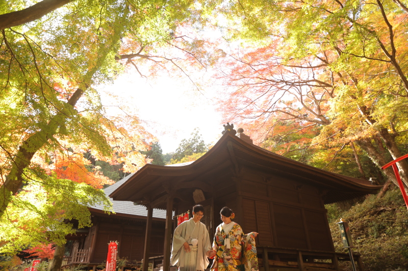 自然豊かな紅葉に囲まれて。