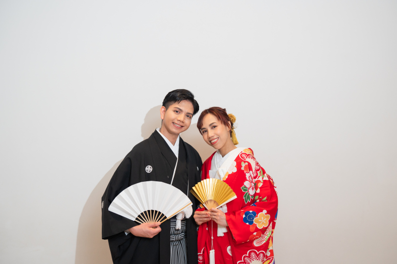 扇子を持ったツーショット