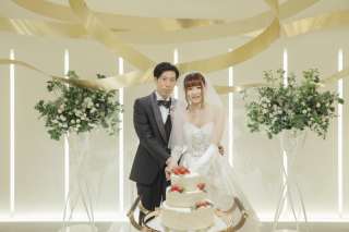 ウェディングケーキ入刀(イミテーションケーキ)