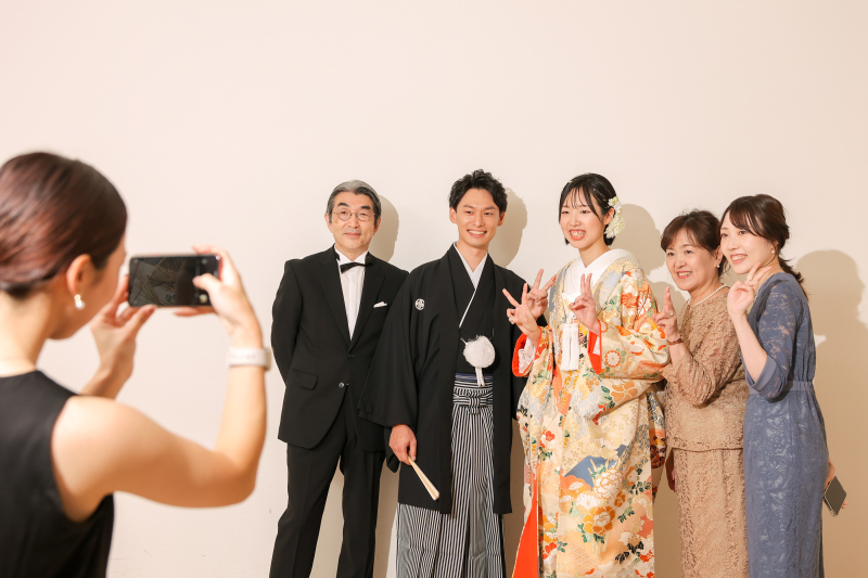 小さな結婚式 大宮店_家族・友人を撮影に呼べる