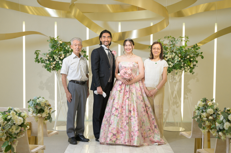 小さな結婚式 大宮店_家族・友人を撮影に呼べる