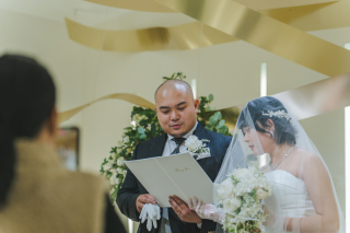 【家族だけの結婚式】フォトウェディングか挙式かで悩んでいるお二人なら＊洋装1着・新婦ヘアメイク・衣裳・50データ付き＊