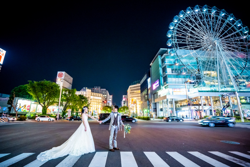 【写真+動画セットプラン 洋装ロケーション】 写真撮影(200cut)と動画撮影してオープニングムービーなどに編集して納品