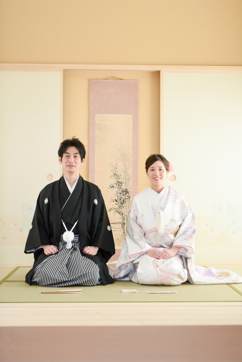 夫婦で和装の記念写真