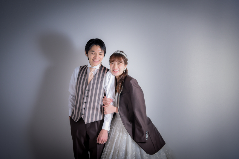 ご新郎様のジャケットを…!