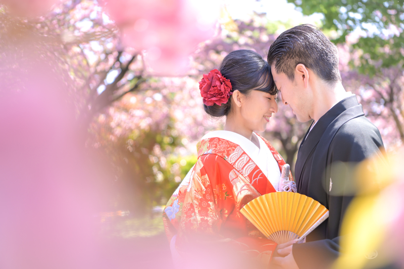 桜越しに仲良しショットも♪