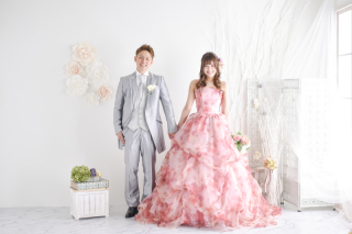 ウエディングドレス＆カラードレスで撮影