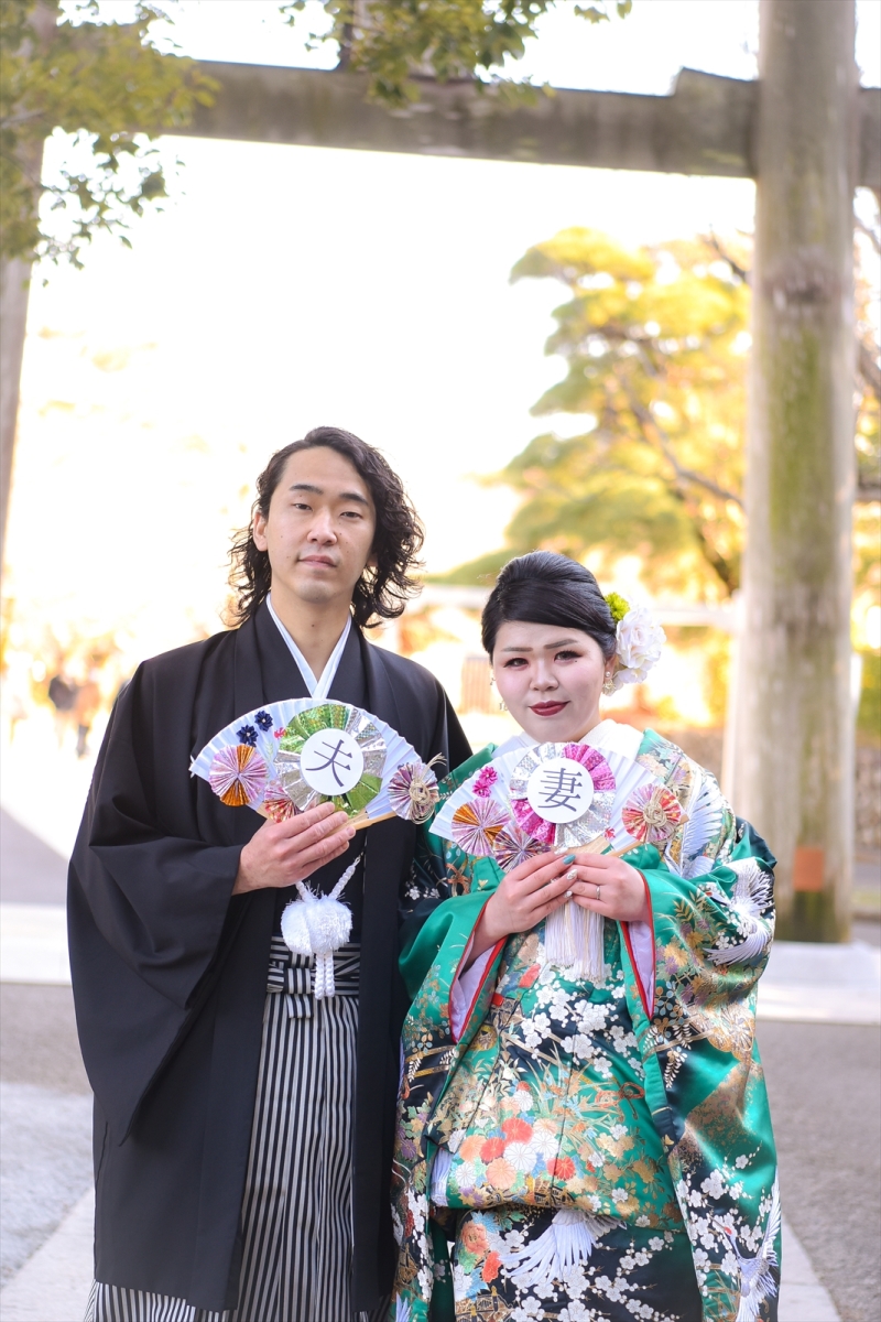 夫婦扇子を使って…♡