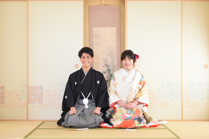 和室で定番正座スタイル