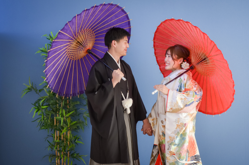 和傘を使ってシックな背景と!