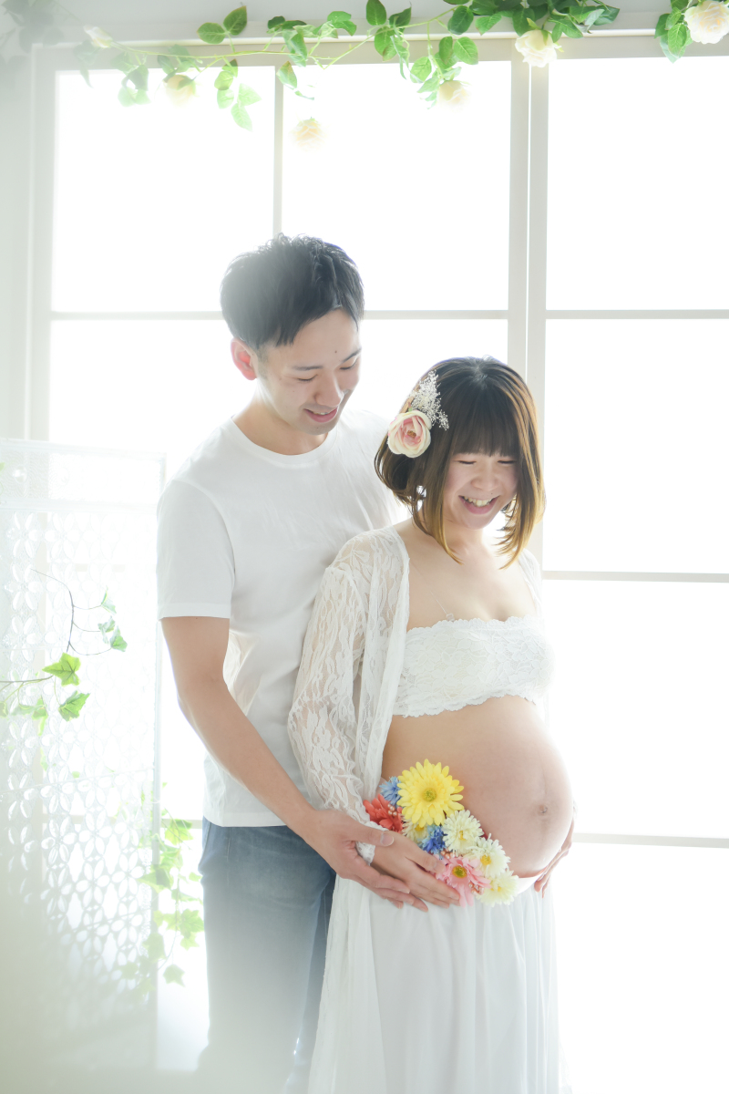 マタニティフォトの撮影ができる埼玉県の17スタジオを比較 前撮り 結婚写真 フォトウェディングのphotorait