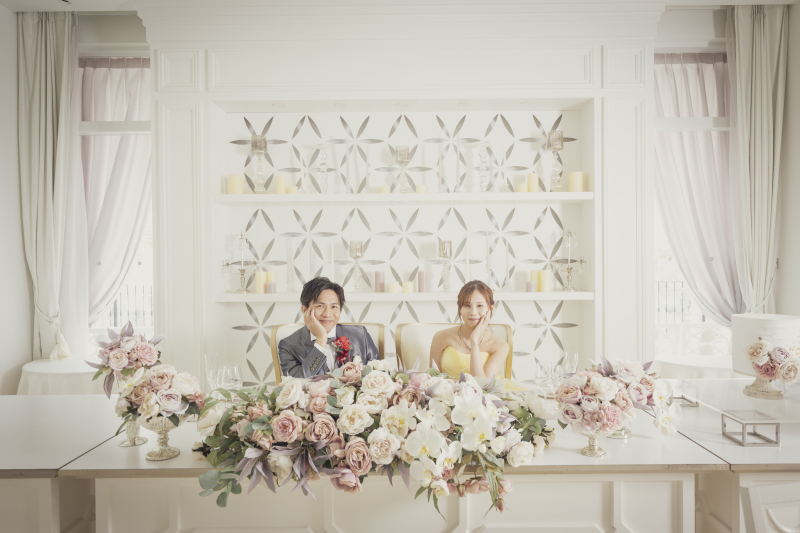 結婚式場ならではの高砂で