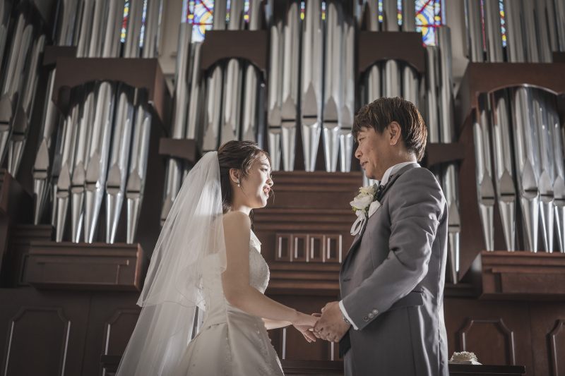 シャンテクレール教会で挙式シーンを撮影