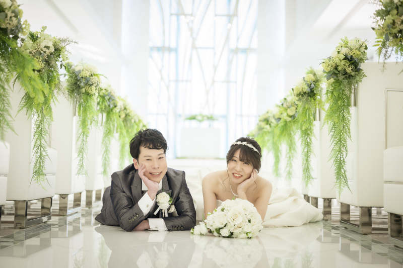 一生に1回のバージンロード寝ころびフォト