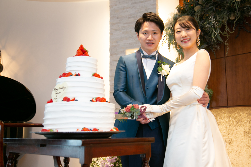 ウエディングケーキ入刀