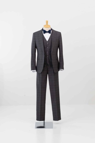 チャコールグレー