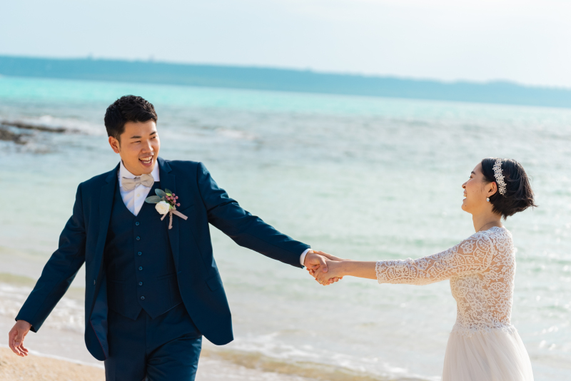 二人で海で遊びます
