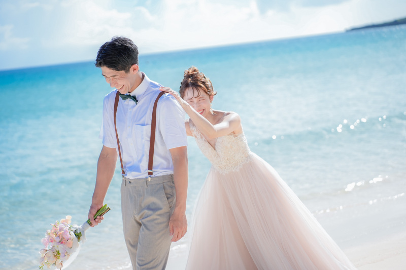 【チャペル+フォトウェディング】海の見えるチャペル+渡口ビーチ+グリーンの「お得な」3ロケで200カット+フォトブック!