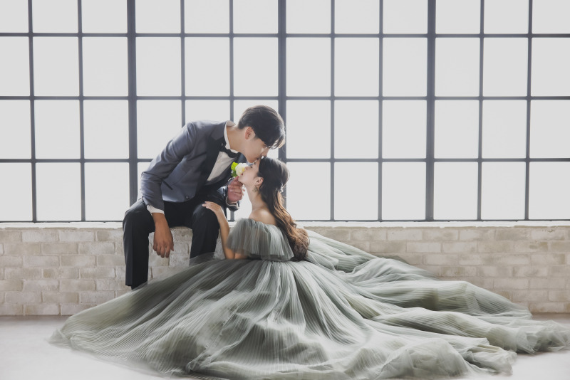 新作衣装”クロエ”でのスタジオ撮影♪