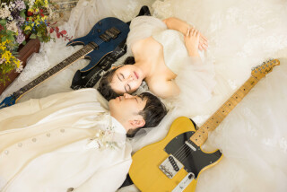 -　たくさんのギターと一緒に　-